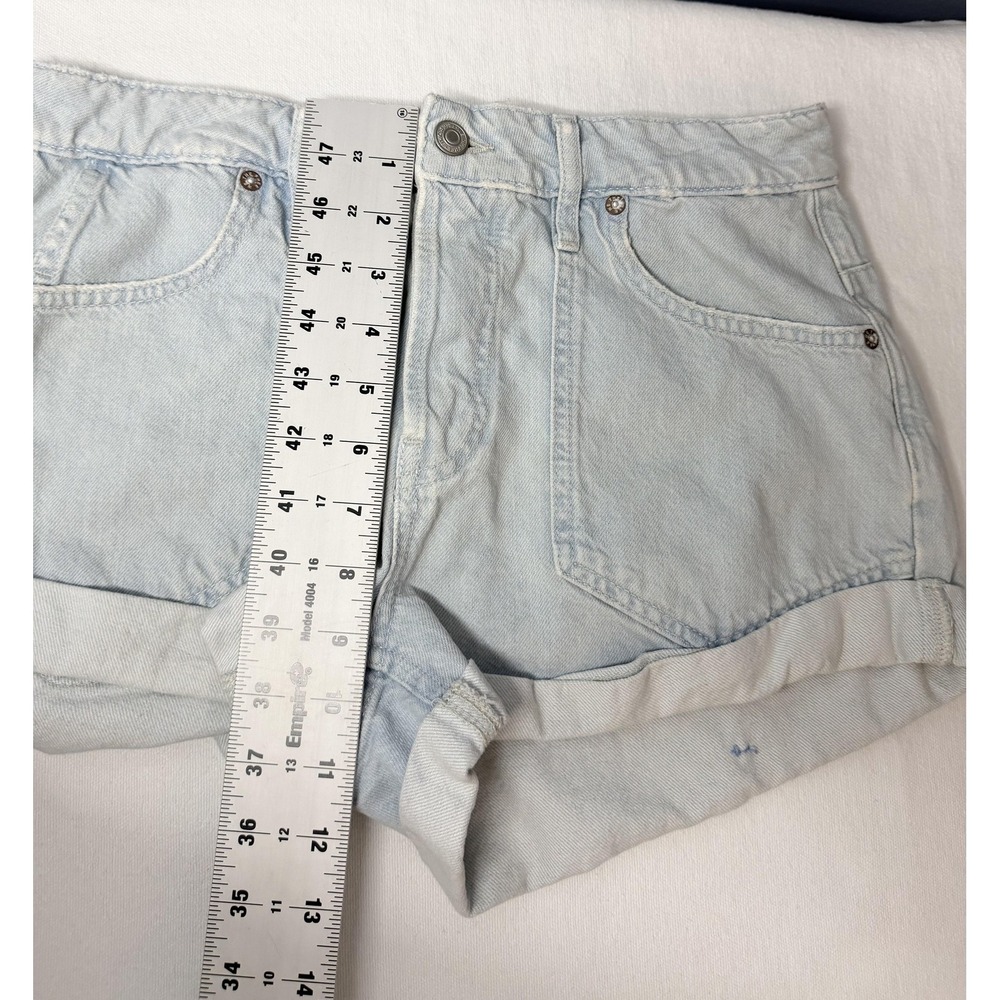We The Free Beginners Luck Shorts Womens S 27 Rookie Wash Blue Low Denim Cuffed - Picture 7 of 12
